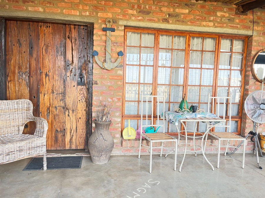 Commercial Property for Sale in Vyfhoek A H North West